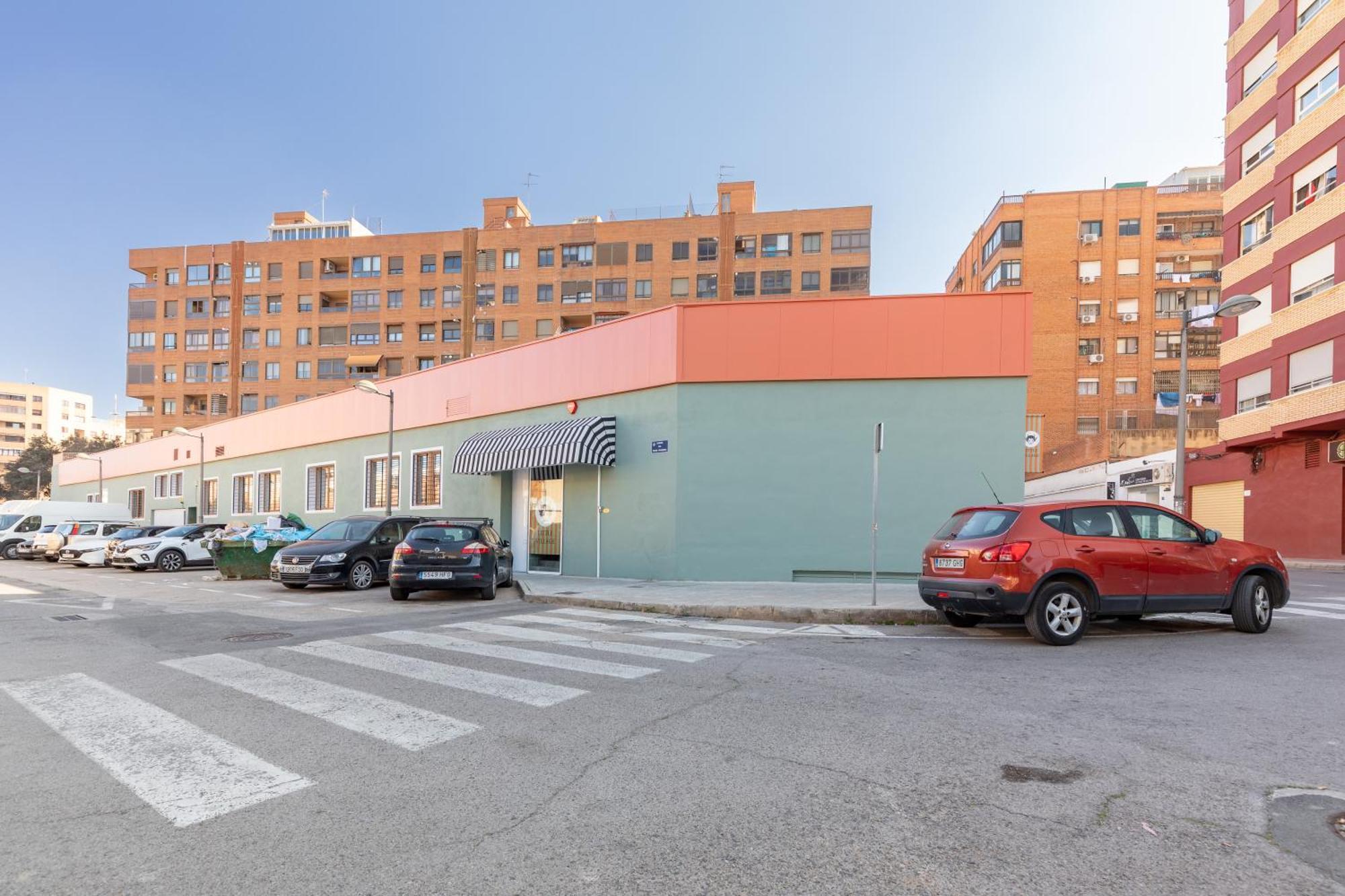 The Little Village Apartments Valencia Exterior photo