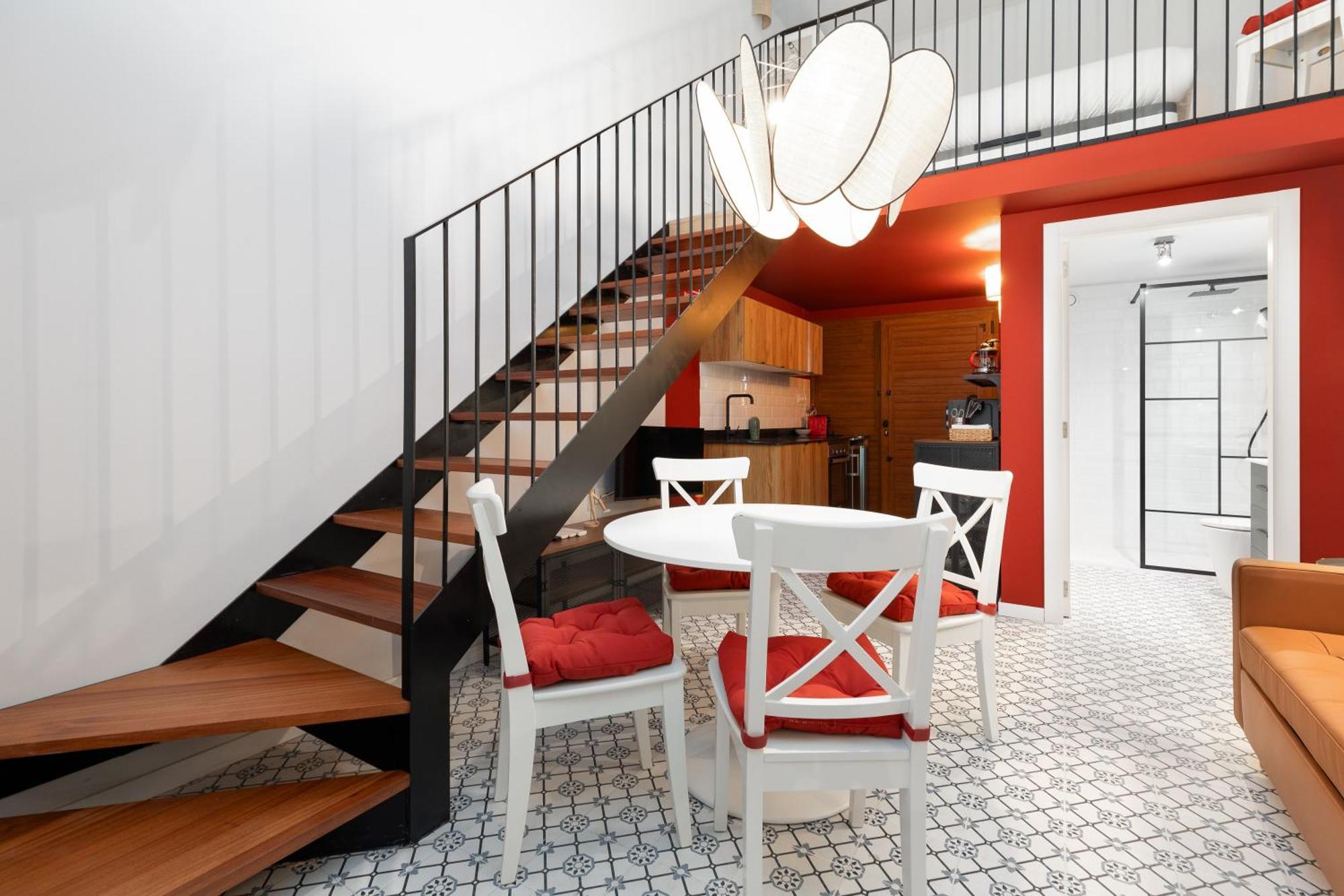 The Little Village Apartments Valencia Exterior photo